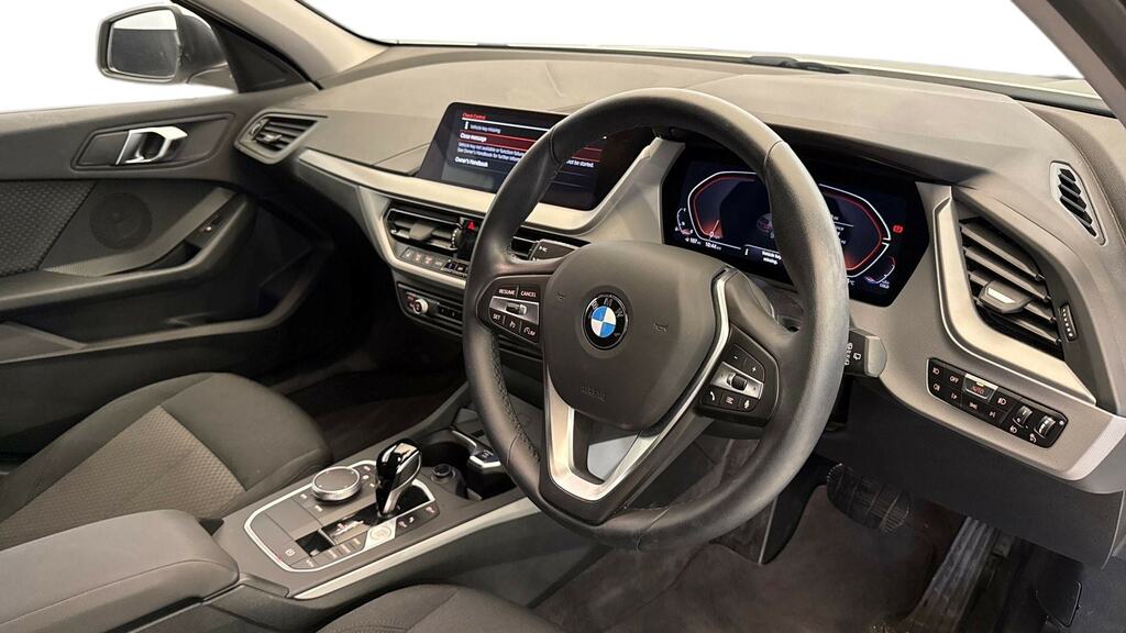 BMW 1 Series 118I 136 Se Step Live Cockpit Pro CJ73DHM White #6