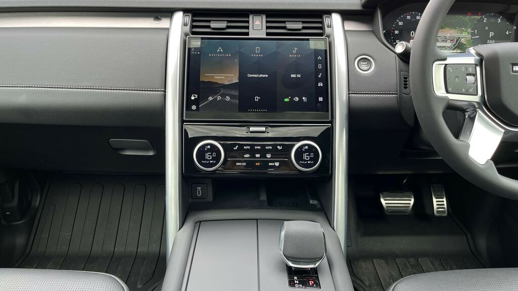 Land Rover Discovery 3.0 D350 Dynamic Se 2025 Black #14