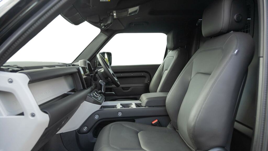 Land Rover Defender 90 3.0 D350 Hard Top X-dynamic Hse Black #3