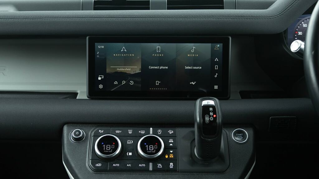 Land Rover Defender 110 3.0 D250 Xs Edition 110 Black #13