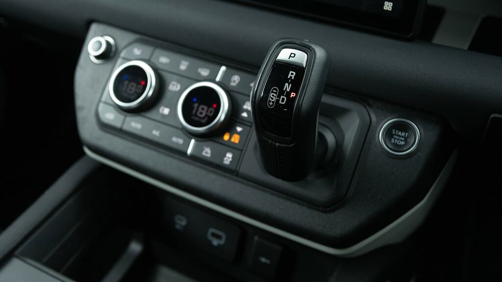 Land Rover Defender 110 3.0 D250 Xs Edition 110 Black #12