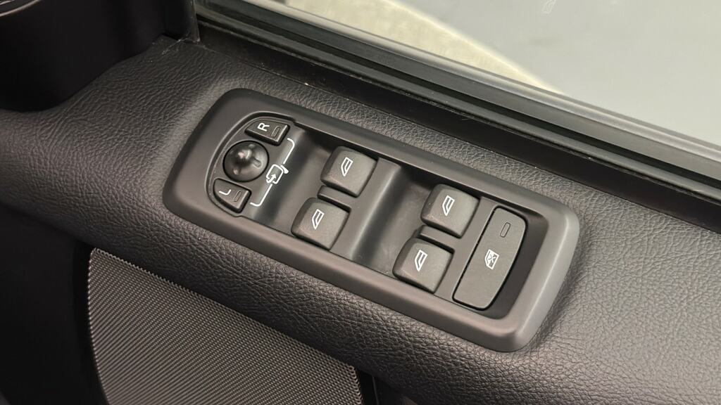 Land Rover Discovery Diesel Blue #23
