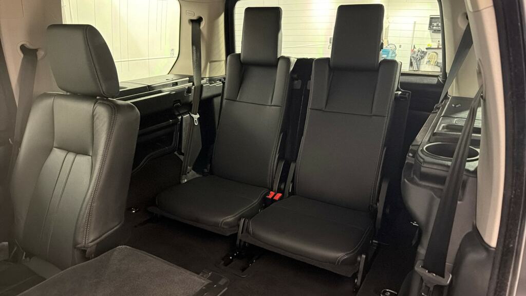 Land Rover Discovery Diesel Blue #28