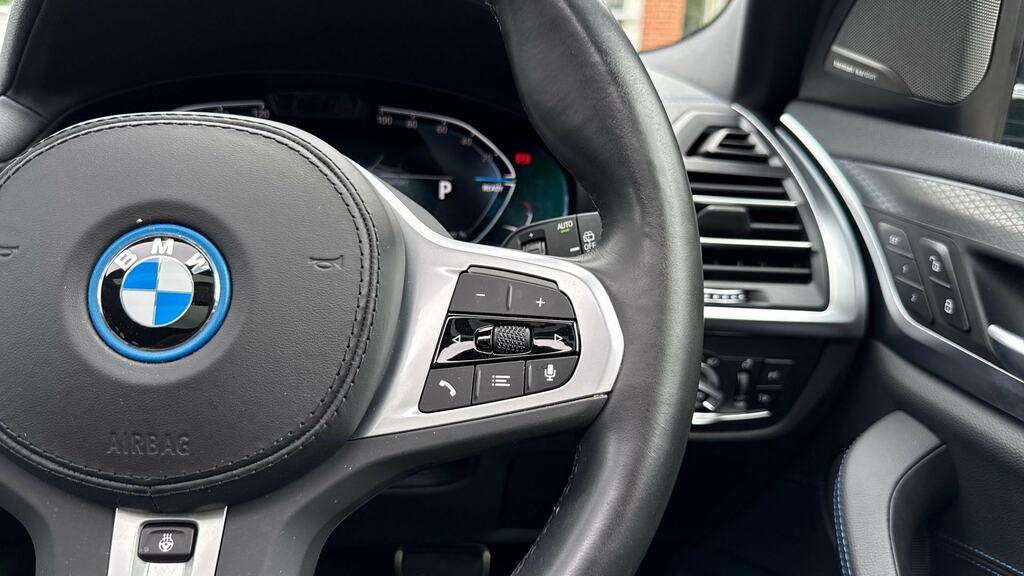 BMW iX3 210Kw M Sport 80Kwh White #18