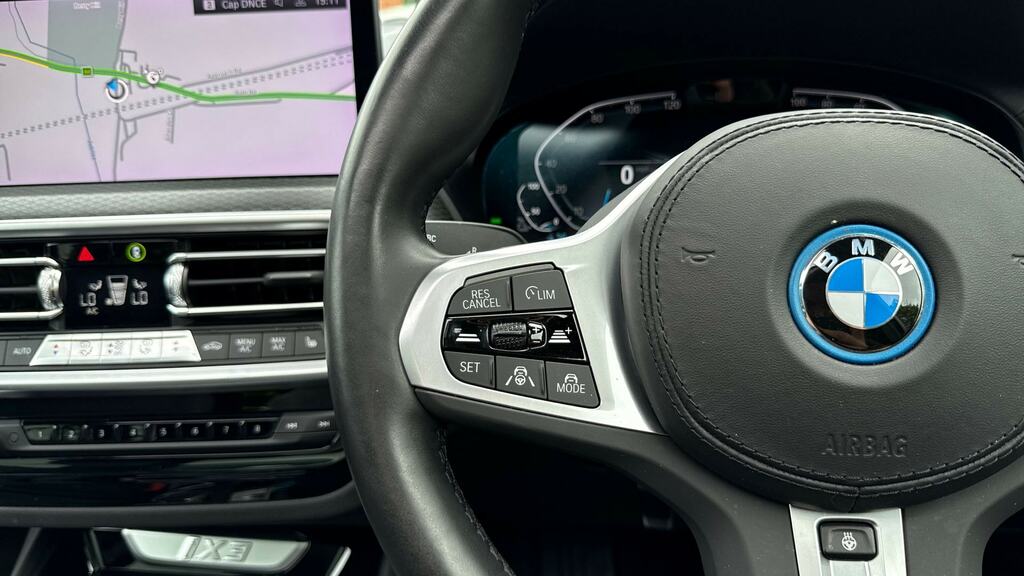 BMW iX3 210Kw M Sport 80Kwh White #17