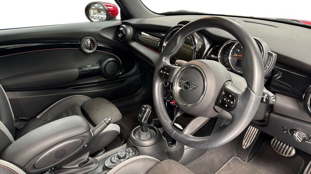 Mini Hatch 1.5 Cooper Sport Premium Plus YM72ETL Red #6
