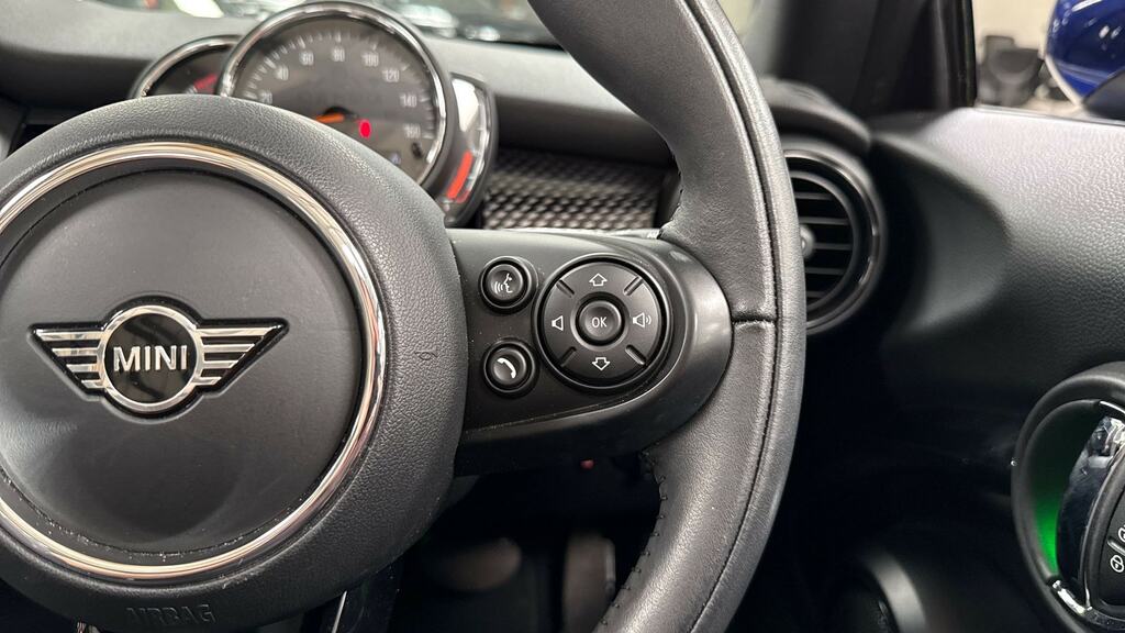 Mini Convertible 1.5 Cooper Sport Convertible Steptronic Orange #18