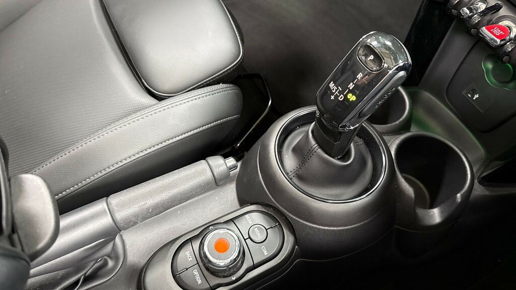 Mini Convertible 1.5 Cooper Sport Convertible Steptronic Orange #10