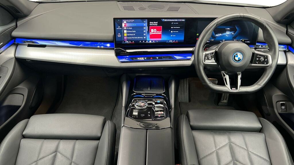 BMW i5 250Kw Edrive40 M Sport Pro 84Kwh White #4