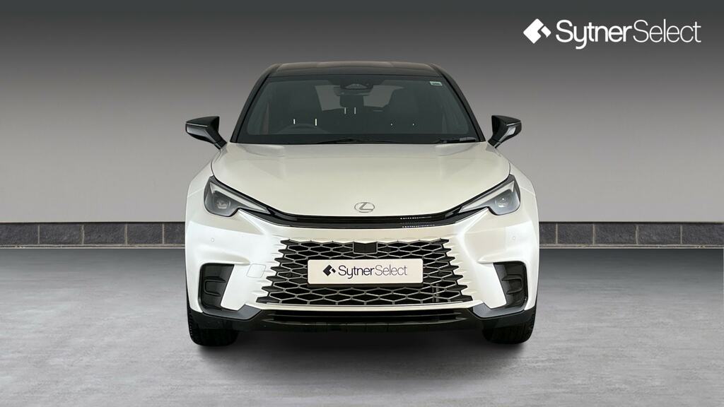 Lexus LBX 1.5 Vibrant Edition E-cvt Bi-tone White #4
