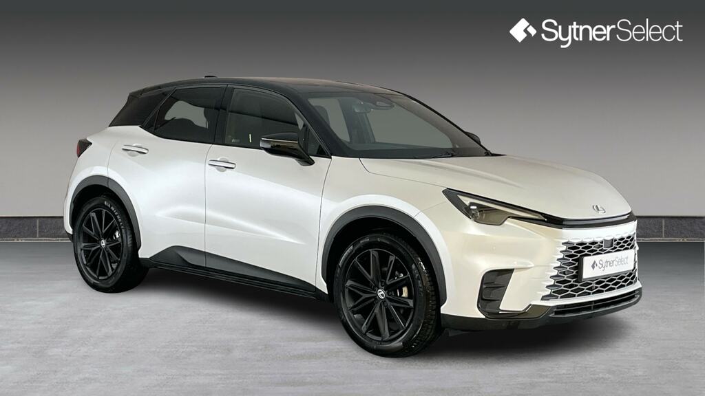 Lexus LBX 1.5 Vibrant Edition E-cvt Bi-tone White