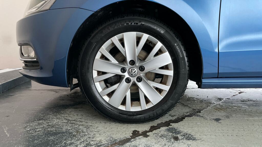 Volkswagen Polo Match Silver #24