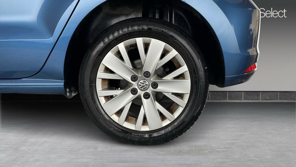 Volkswagen Polo Match Silver #26