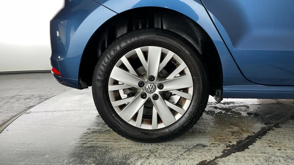 Volkswagen Polo Match Silver #25