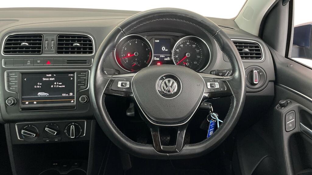 Volkswagen Polo Match Silver #8