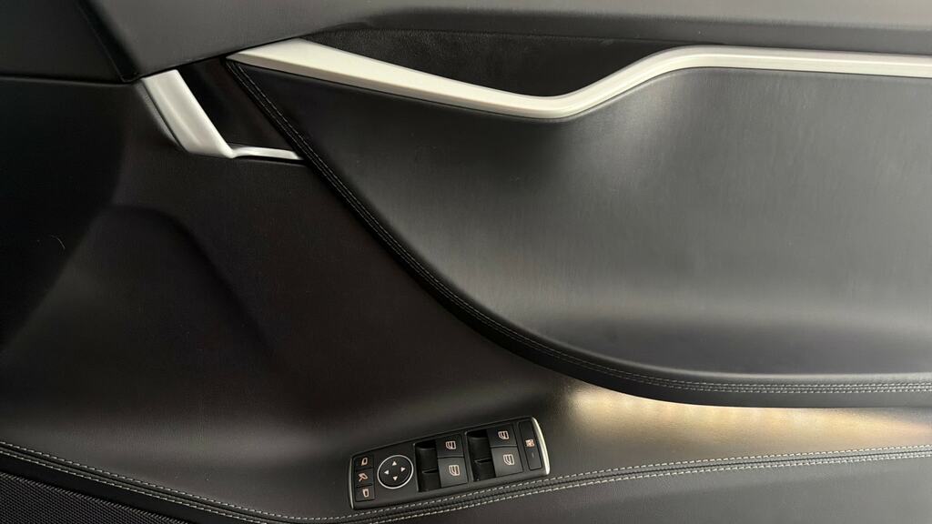 Tesla Model S 241Kw 75Kwh Dual Motor Blue #21