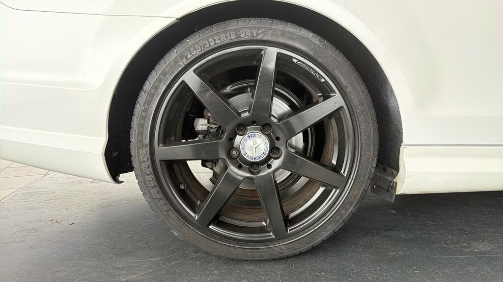 Mercedes-Benz C Class C250 Bluetec Amg Line Silver #24