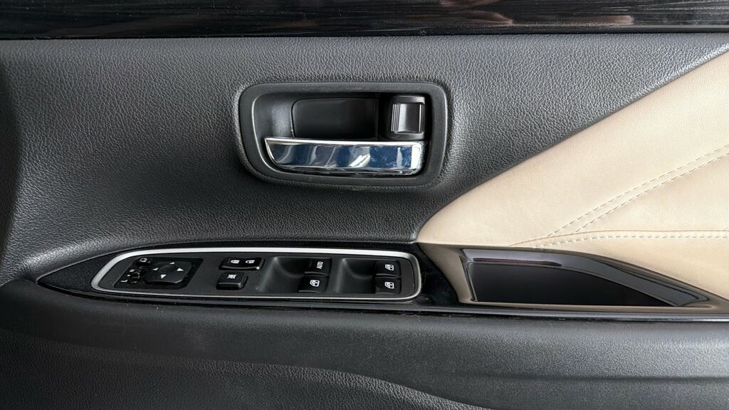 Mitsubishi Outlander 2.2 Di-d Gx4 Grey #21