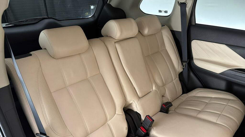 Mitsubishi Outlander 2.2 Di-d Gx4 Grey #12