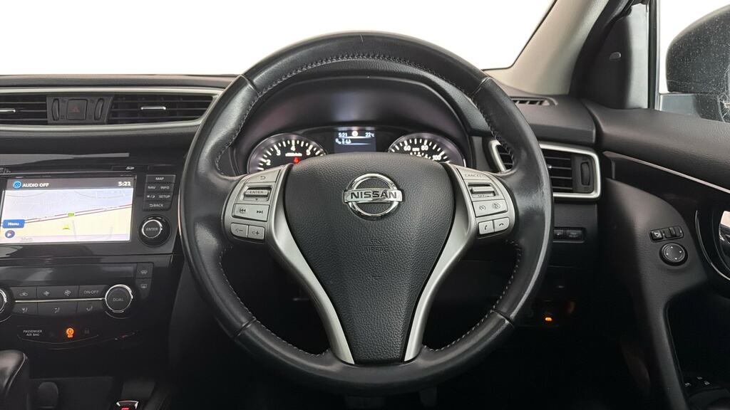 Nissan Qashqai Hatchback Blue #8