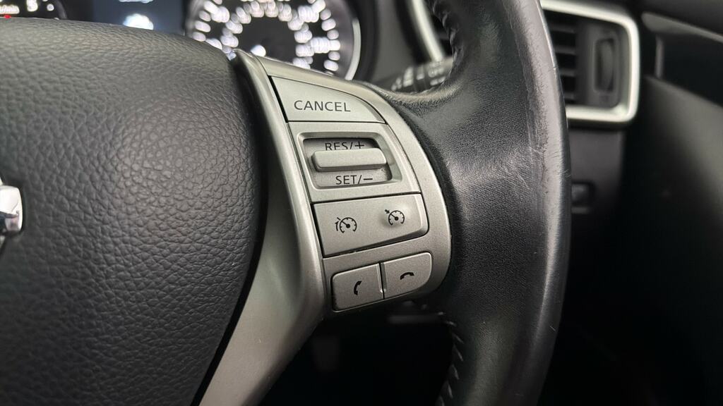 Nissan Qashqai Hatchback Blue #18