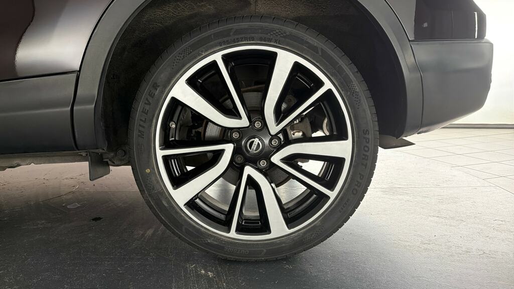 Nissan Qashqai Hatchback Blue #25