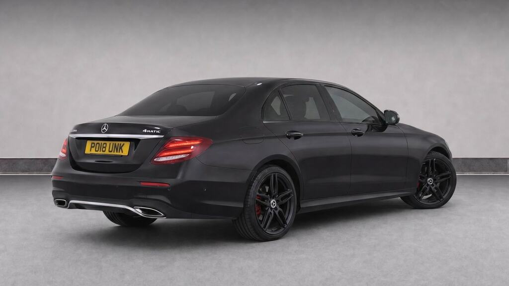 Mercedes-Benz E Class E220d Amg Line Premium 9G-tronic 194 Ps Black #4