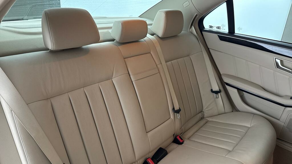 Mercedes-Benz E Class E350 Bluetec Amg Line 9G-tronic White #12