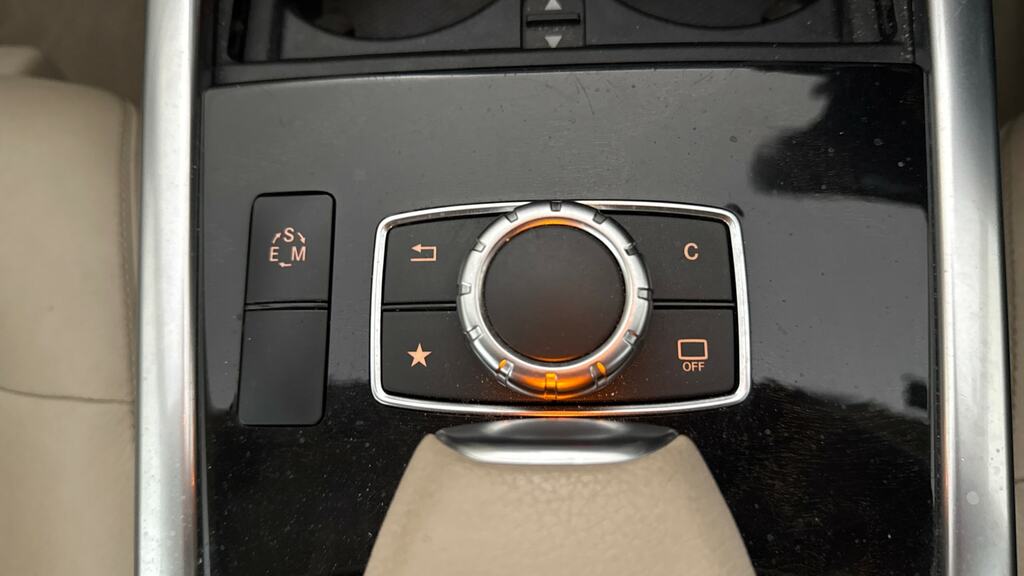 Mercedes-Benz E Class E350 Bluetec Amg Line 9G-tronic White #19