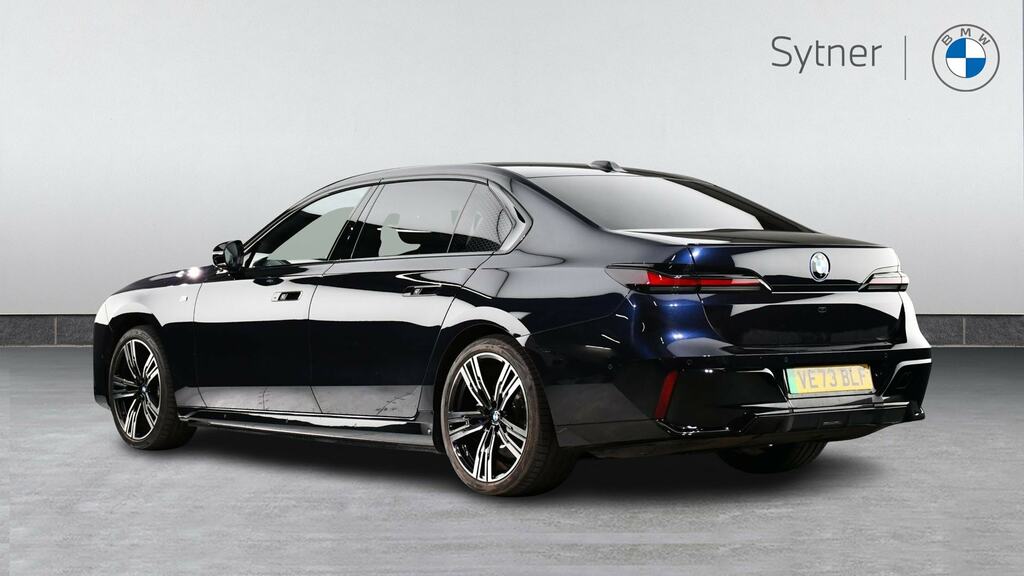 BMW i7 335Kw Edrive50 M Sport 105.7Kwh Black #2