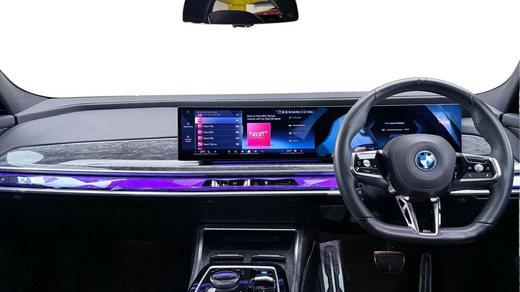 BMW i7 335Kw Edrive50 M Sport 105.7Kwh Black #4