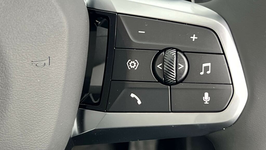 BMW 1 Series 120 M Sport Step #18