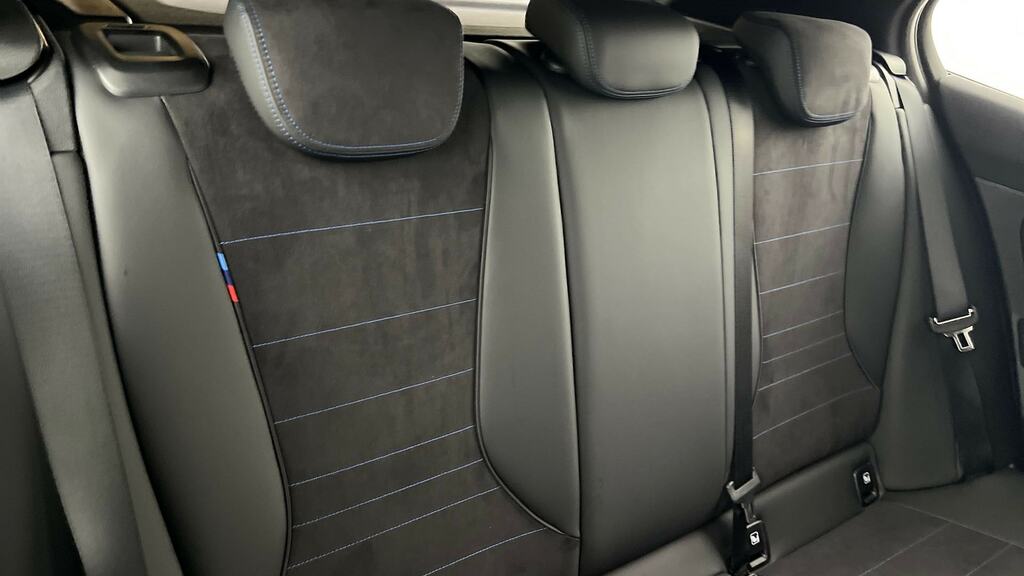 BMW 1 Series 120 M Sport Step #12