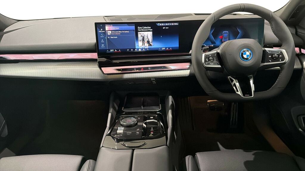 BMW 5 Series 520I M Sport Pro Grey #4