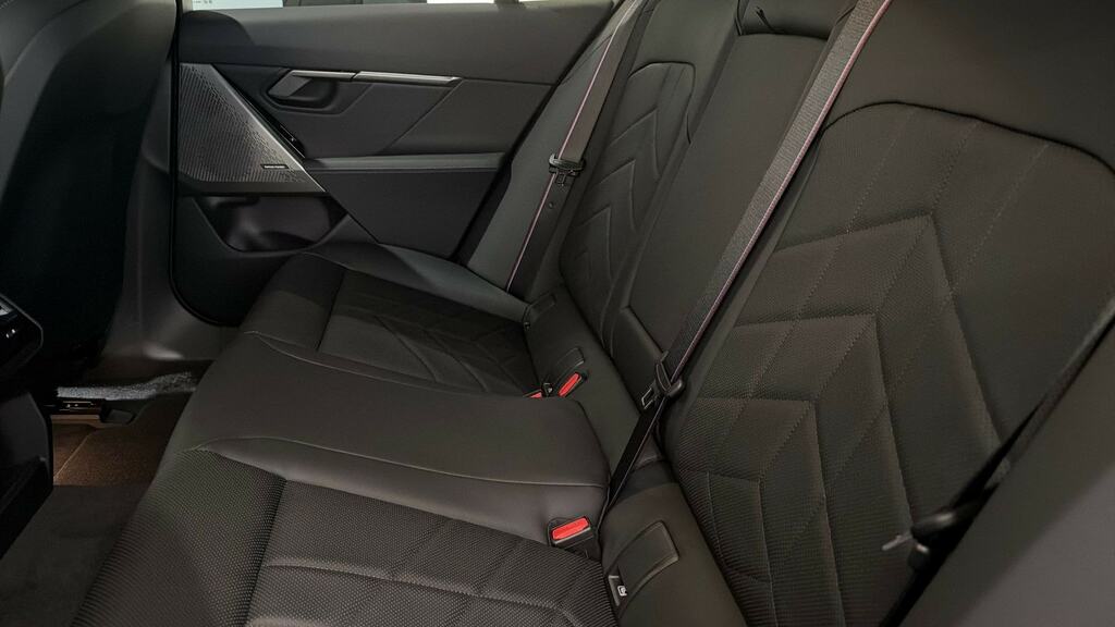 BMW 5 Series 550E Xdrive M Sport Tech Plus Blue #12