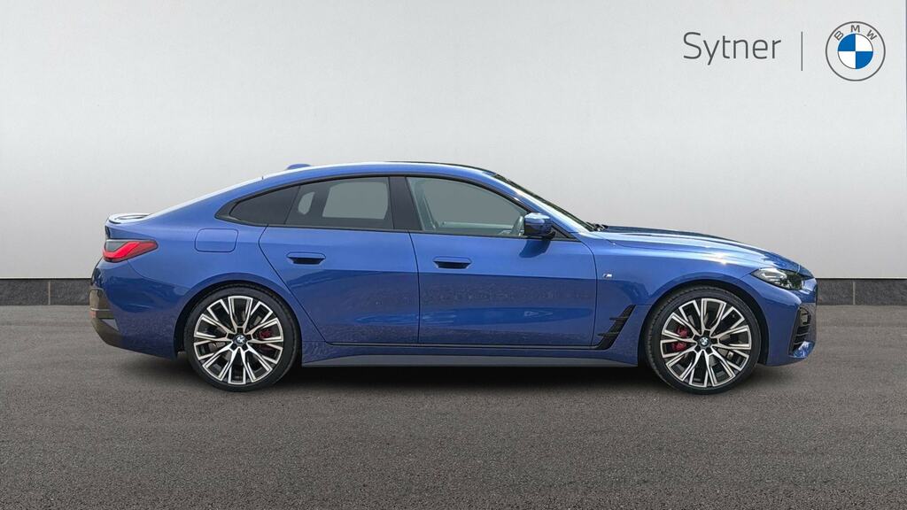 BMW 4 Series Gran Coupe M440i Xdrive Mht Step Blue #3