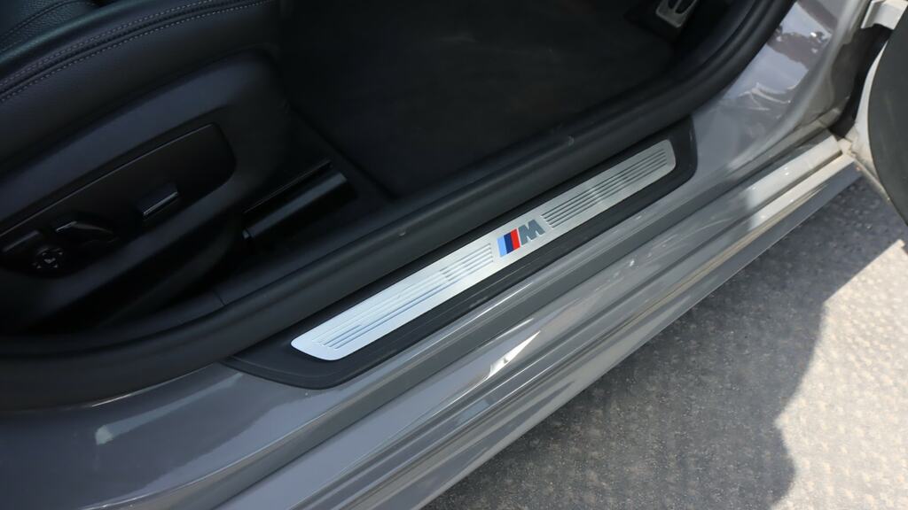 BMW 5 Series M Sport Black #32
