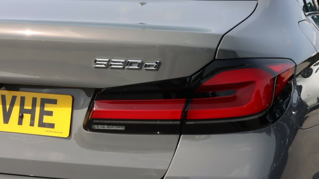BMW 5 Series M Sport Black #22