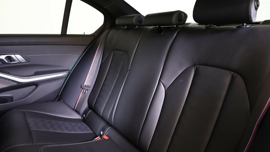 BMW M3 Xdrive 530 Competition M Step 2025 Black #11
