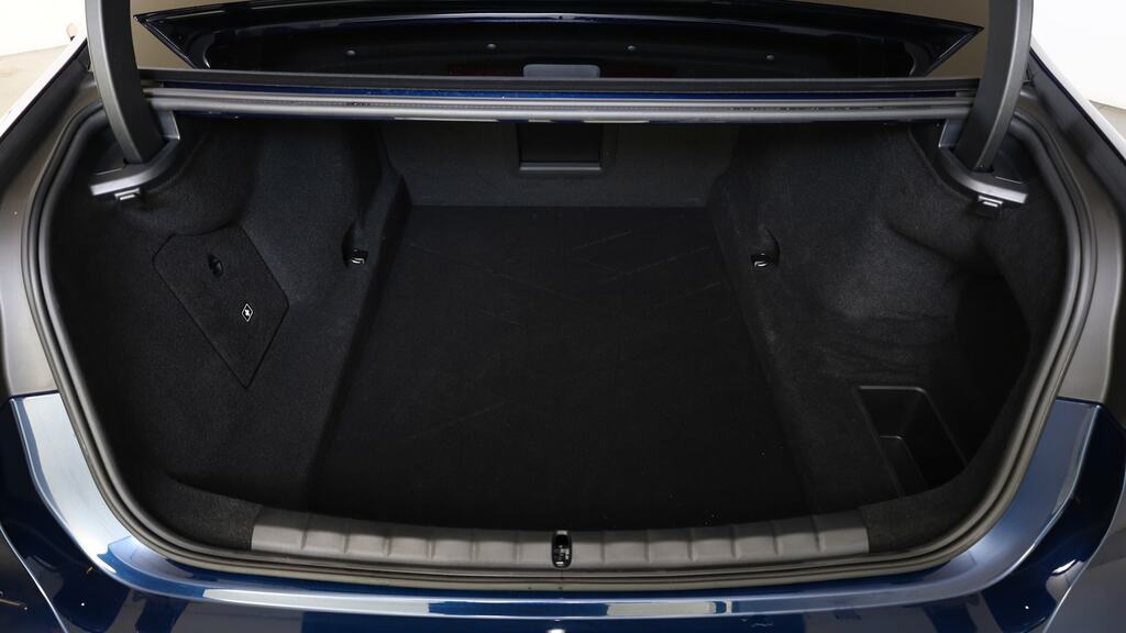 BMW 7 Series M760e Xdrive Grey #12
