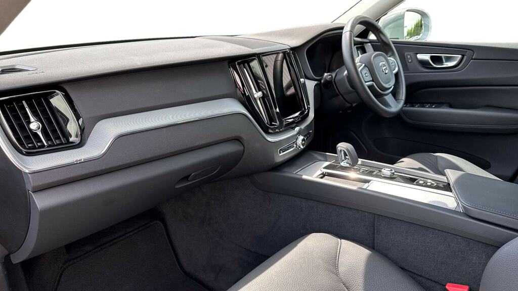 Volvo XC60 2.0 T6 350 Phev Core Bright Awd Geartronic BK74ZMZ Grey #4
