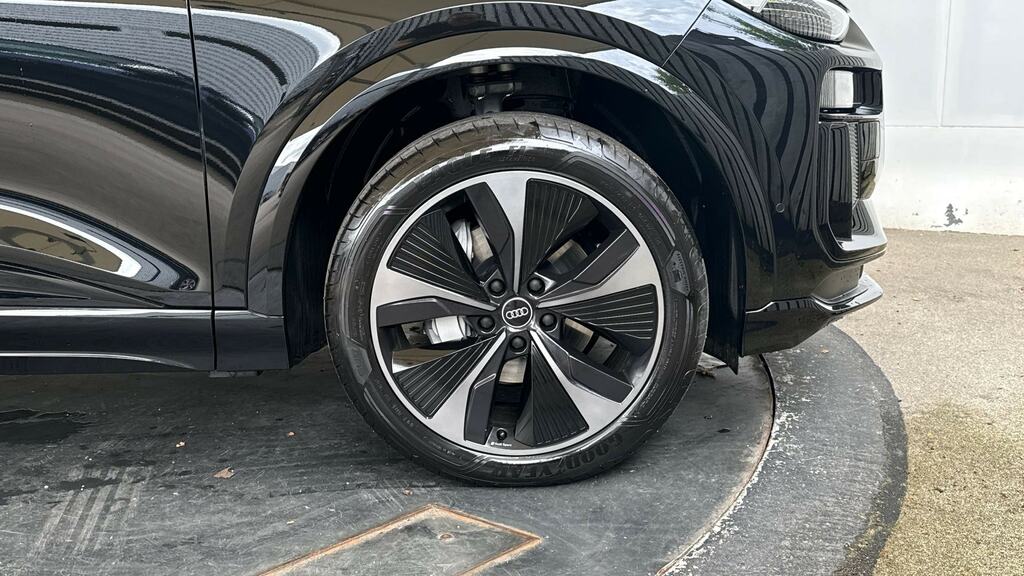 Audi Q6 E-Tron 185Kw 83Kwh Black Edition Tech Black #5