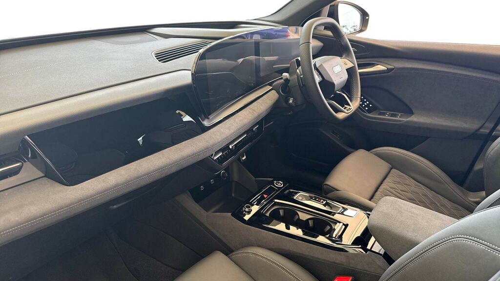 Audi Q6 E-Tron 185Kw 83Kwh Black Edition Tech Black #2