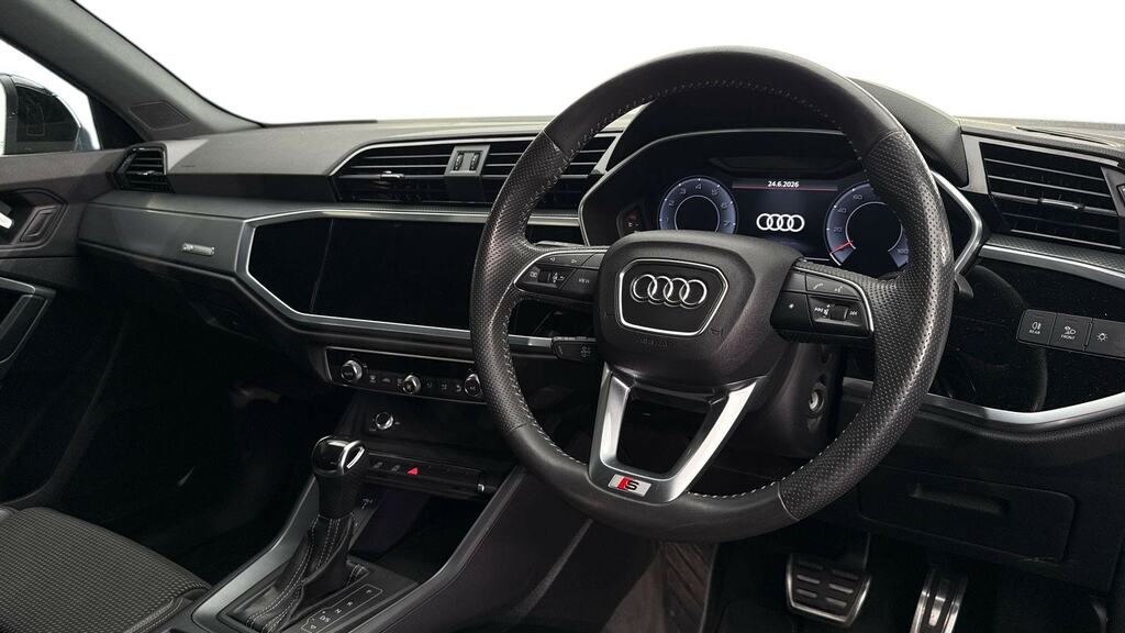 Audi Q3 35 Tfsi S Line S Tronic SX19FWW Black #6