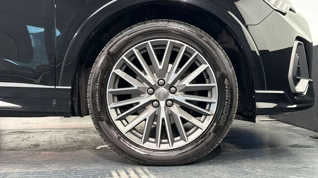 Audi Q3 35 Tfsi S Line S Tronic SX19FWW Black #5