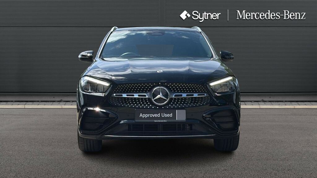Mercedes-Benz GLA Class Gla 200 Amg Line Executive Black #6
