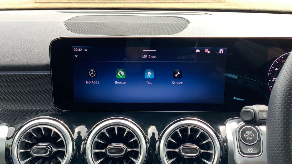 Mercedes-Benz GLB Class 200 Amg Line Executive 7G-tronic Black #22