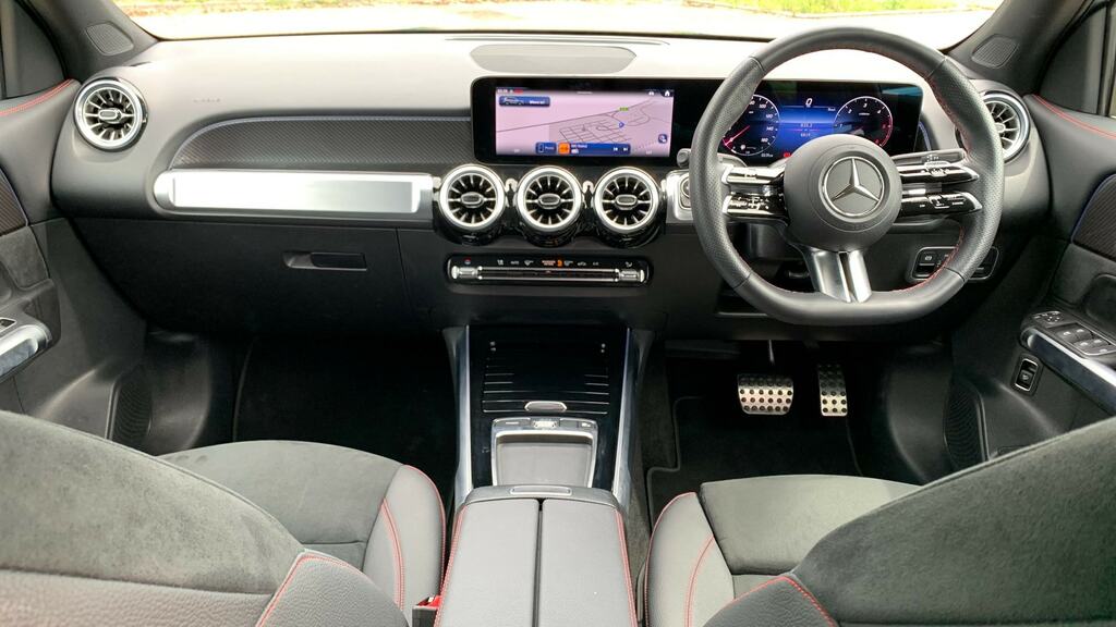 Mercedes-Benz GLB Class 200 Amg Line Executive 7G-tronic Black #10