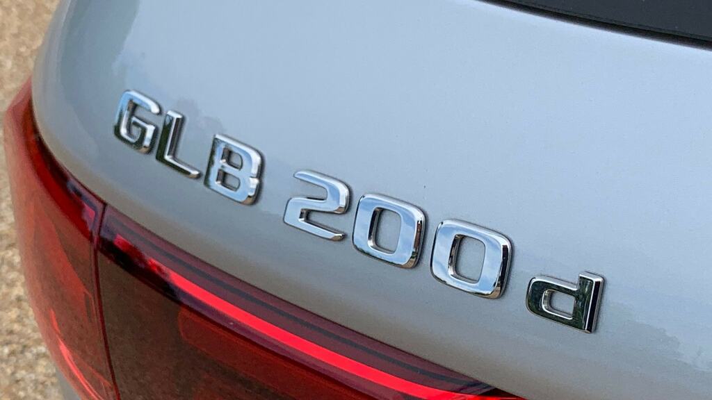 Mercedes-Benz GLB Class 200 Amg Line Executive 7G-tronic Black #19