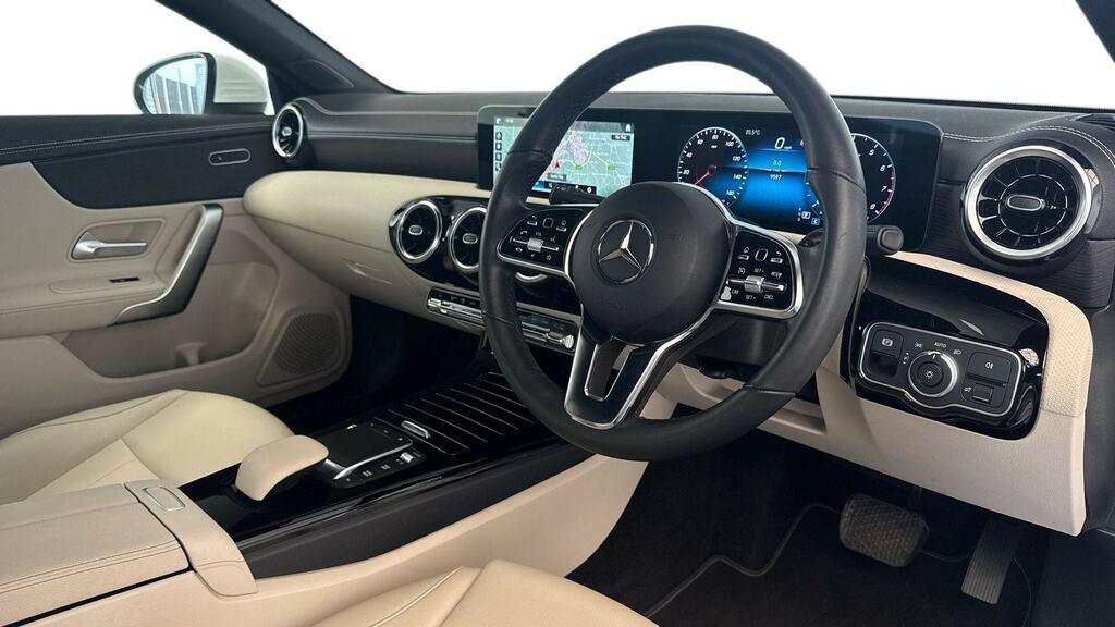 Mercedes-Benz CLA Class Cla 200 Sport Executive Edition Tip White #3